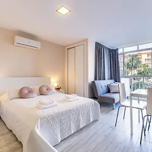 Sun Coast -- Superb With 4 Pools, Gardens&breakfast Benalmádena